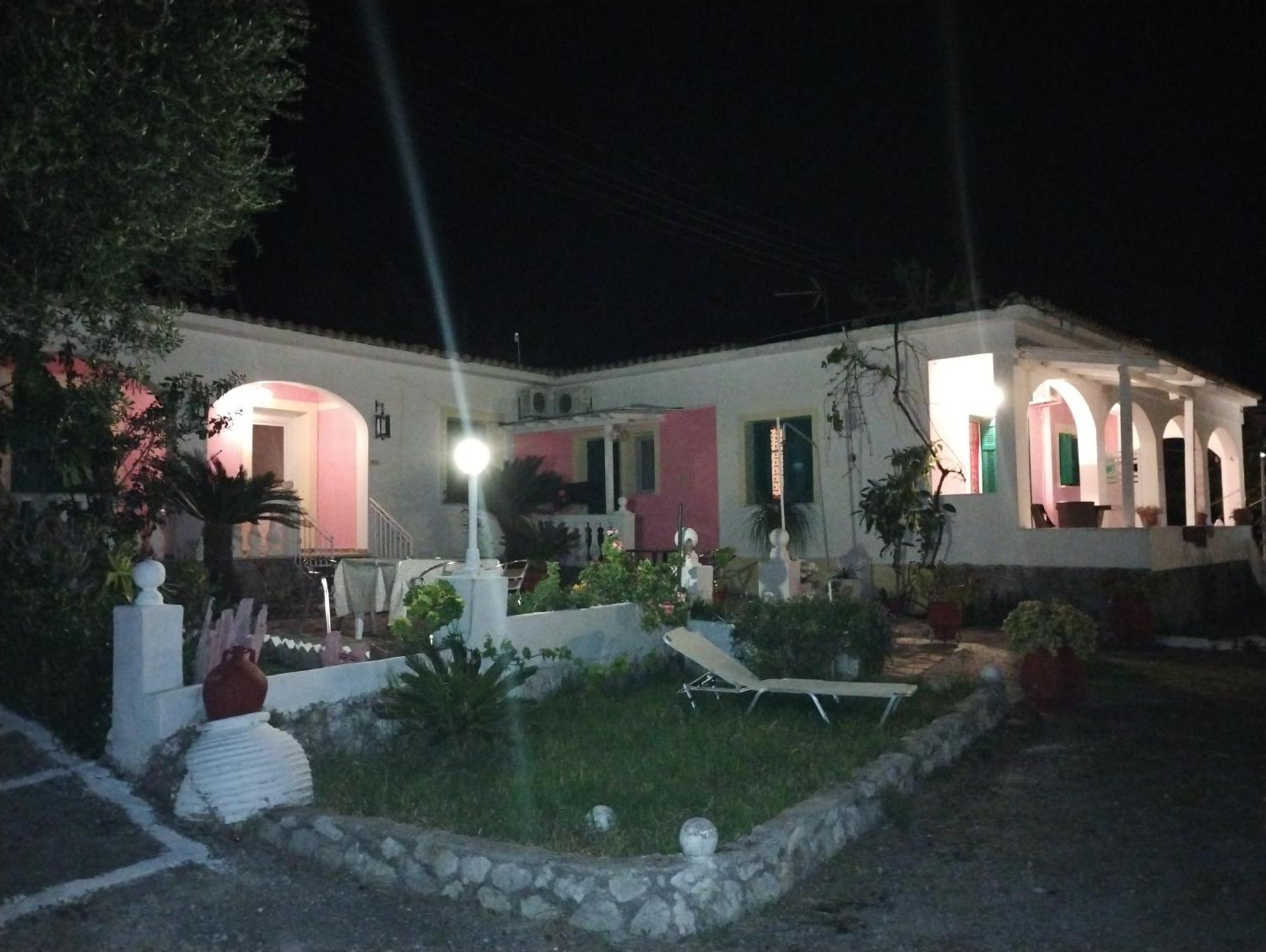 Vanilla House Palaiokastritsa Esterno foto